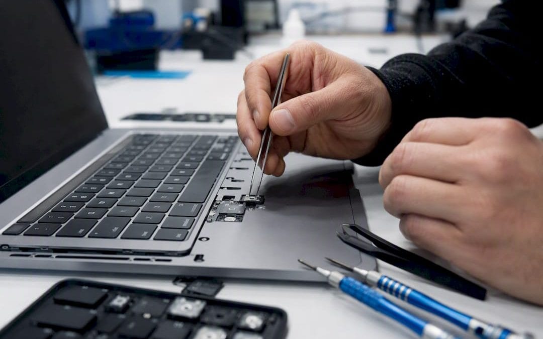 Tangentbordsbyte MacBook: när du bör byta och vad det kostar
