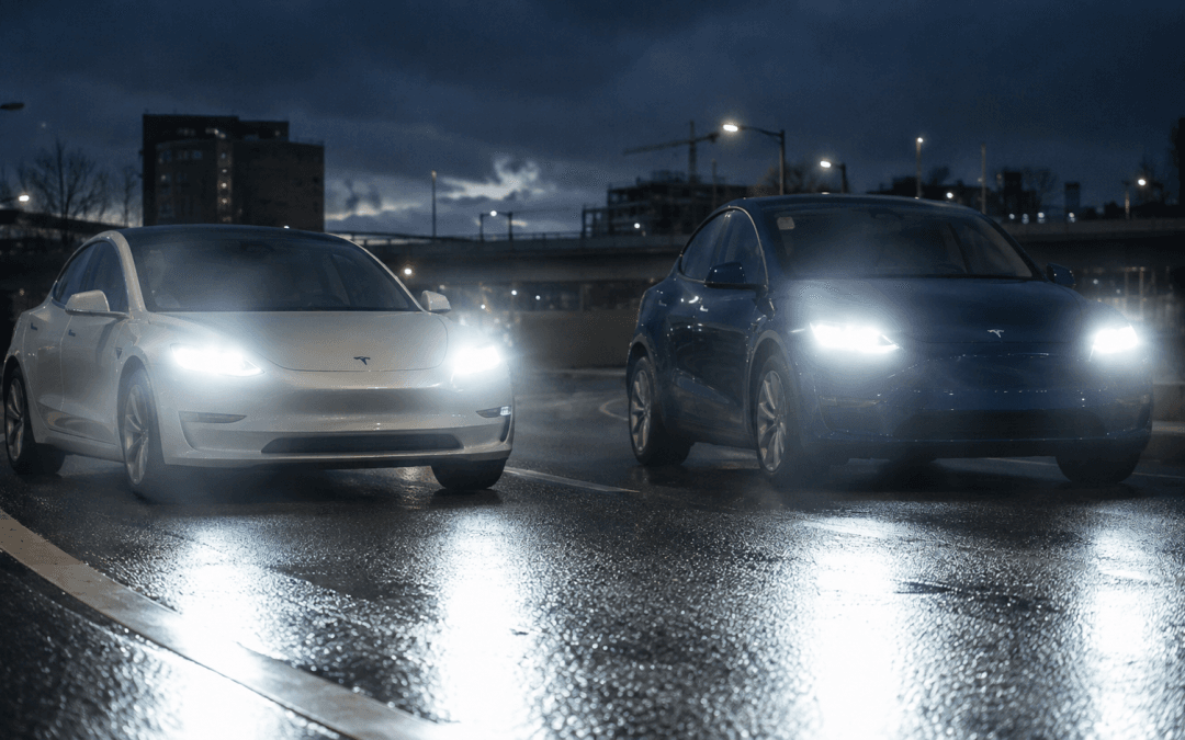 Tesla återkallar 20 000 elbilar – NHTSA stoppar starka strålkastare